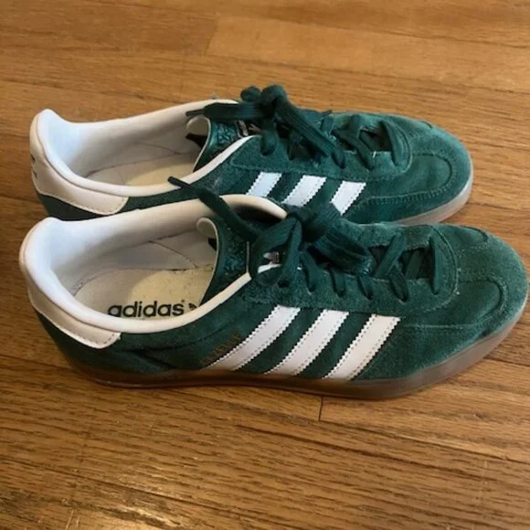 Green Adidas Gazelle - Picture 1 of 3